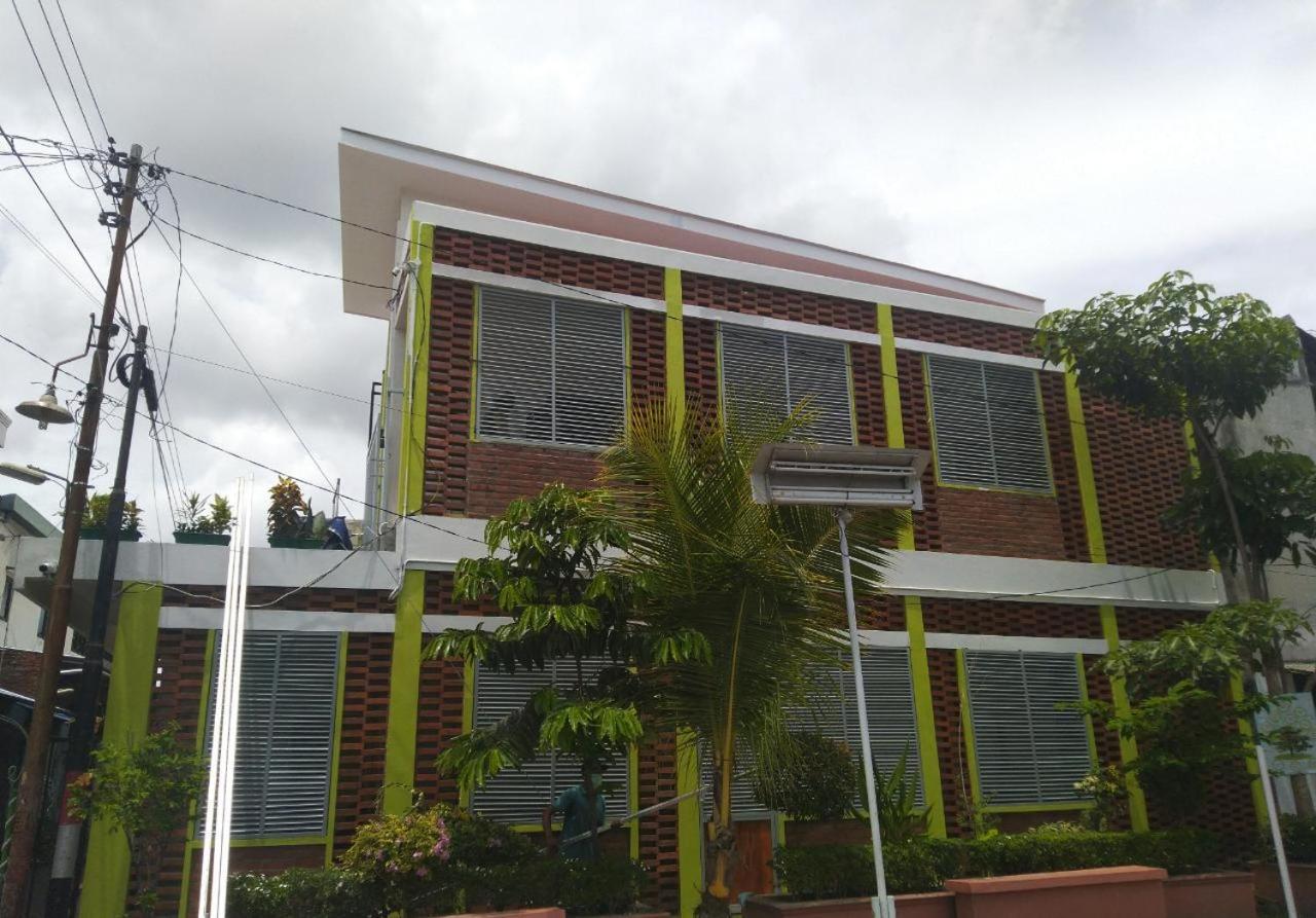 Omah Kenari Malioboro Hotel Yogyakarta Exterior photo